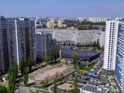 Квартира. Київ, Євгена Сверстюка вул.