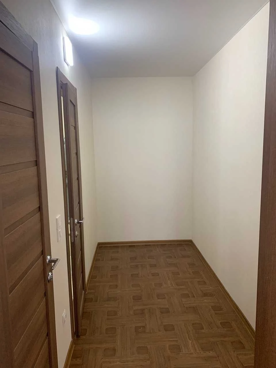Selling a new apartment 2-bedroom 80 sq m, renovated. Generator. Kharkiv