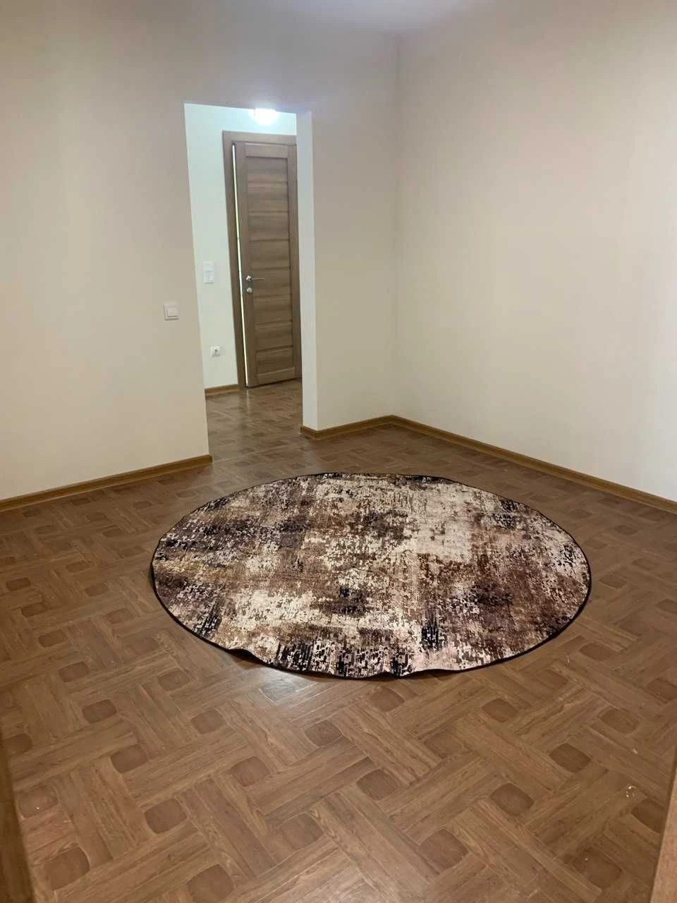 Selling a new apartment 2-bedroom 80 sq m, renovated. Generator. Kharkiv