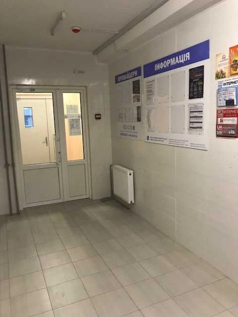 Selling a new apartment 2-bedroom 80 sq m, renovated. Generator. Kharkiv