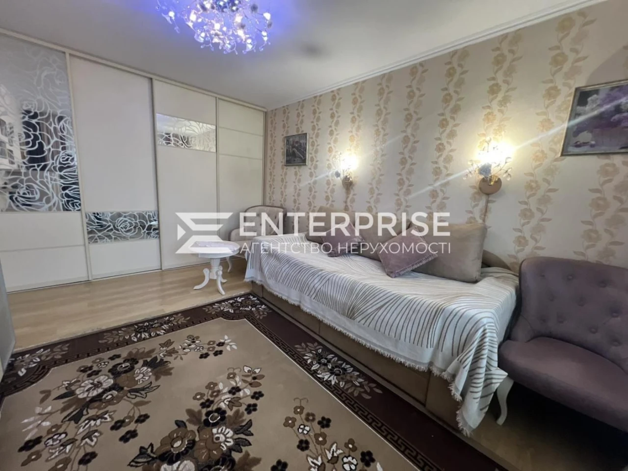 Sale. 3-room apartment, Vatslava Havel Street, Solomyansky district
