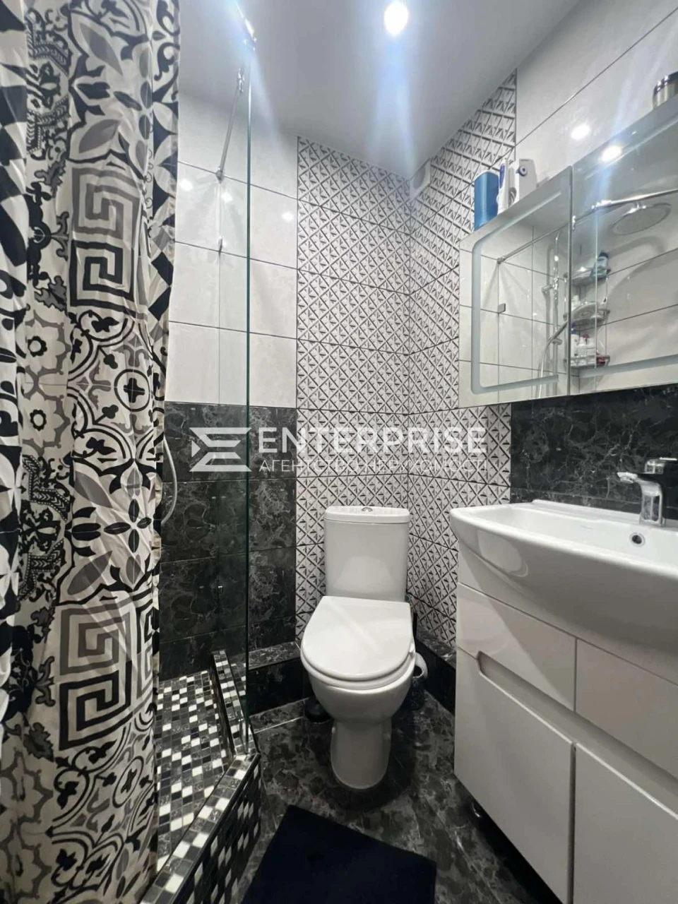 Sale. 3-room apartment, Vatslava Havel Street, Solomyansky district