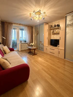 Apartment 2 in Borshchivka, Vasyl Verkhovynets 10
