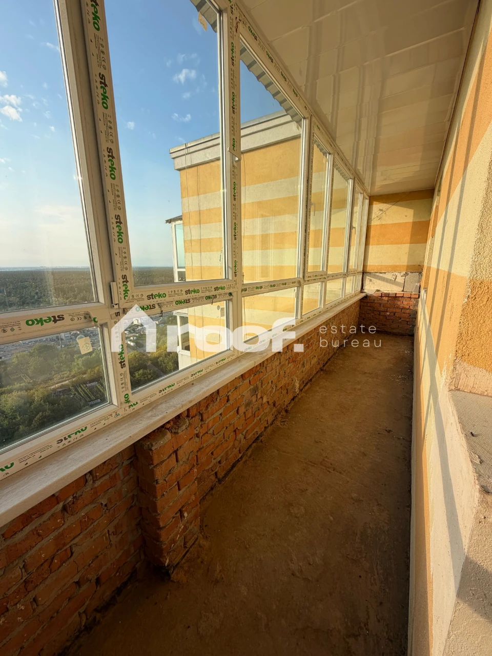 Продаж 1-кімнатної квартири 54 м² ЖК Зелений Мис вул. Мудрак