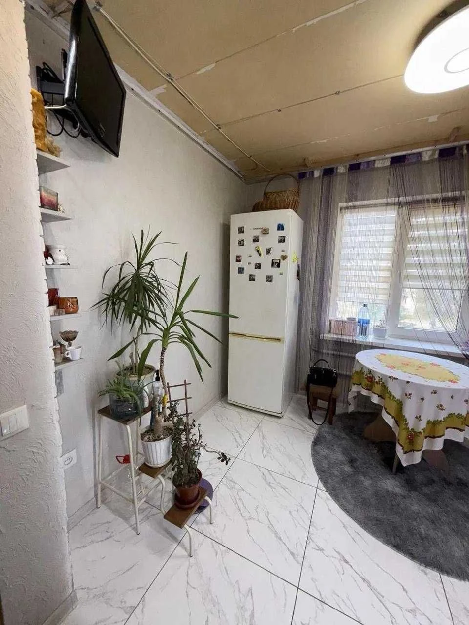 Sale of a 2-room apartment on the 3rd floor of a 9-story building.