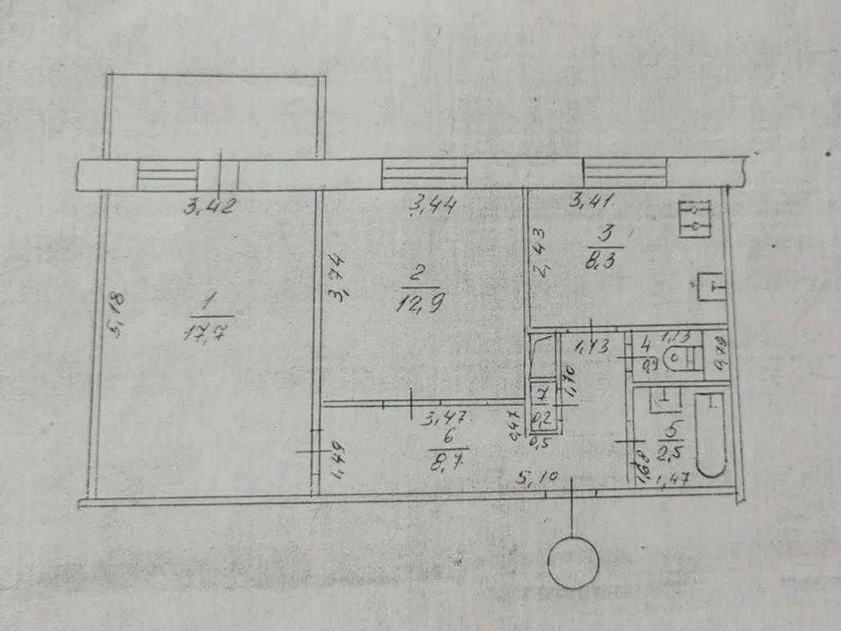Sale of a 2-room apartment on the 3rd floor of a 9-story building.