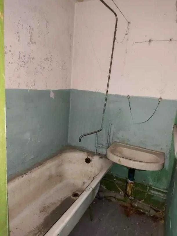 For sale, a spacious one-bedroom apartment on Алексеев.