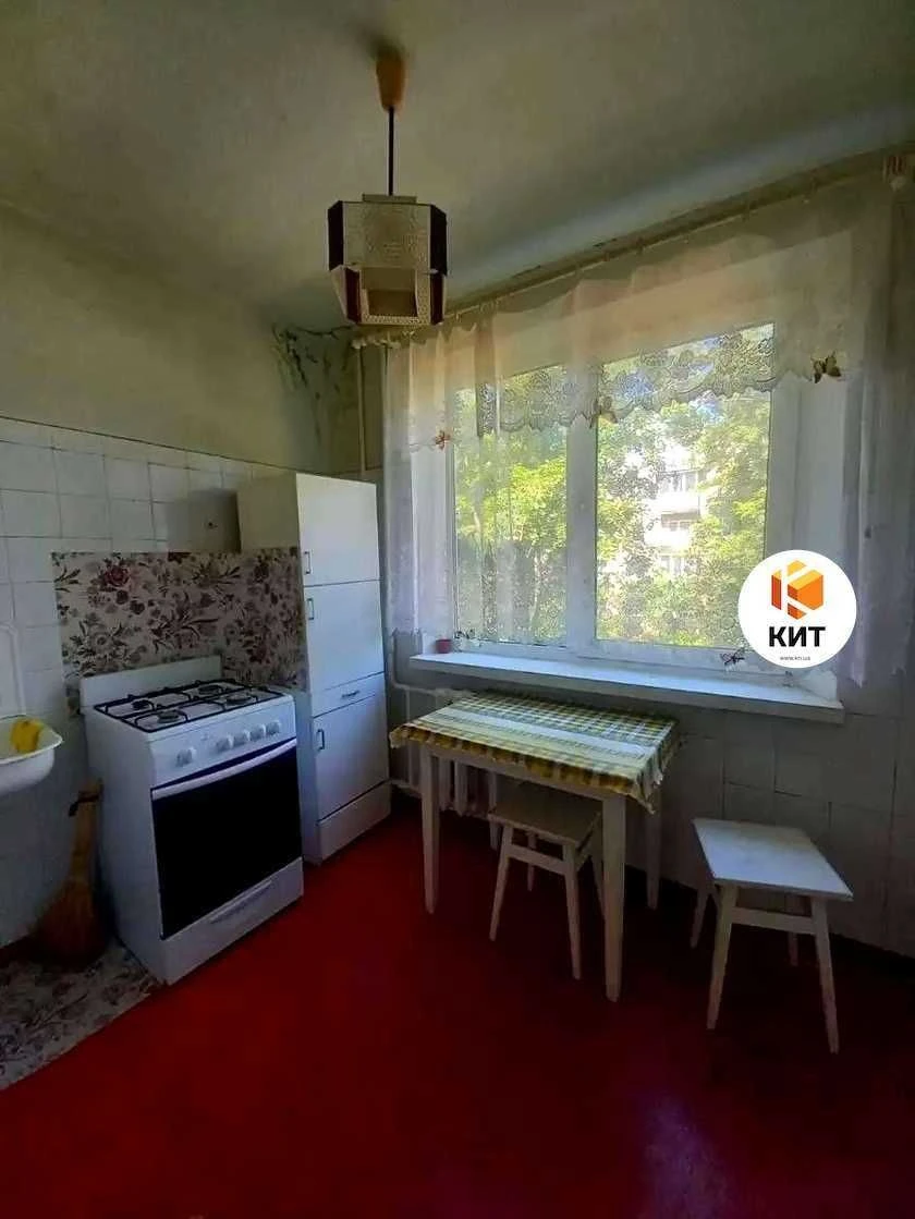 2к. 43м2 Павлово Поле, м. 23 Августа, Науки (Ленина) пр. 74,