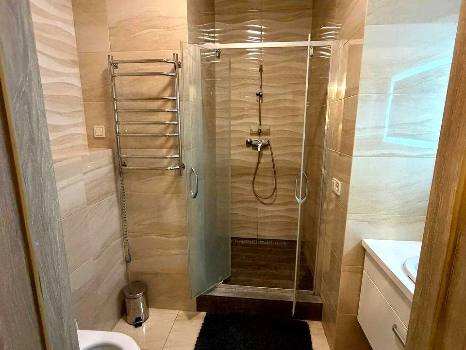 Apartment. Odessa, Berezhova Ave.