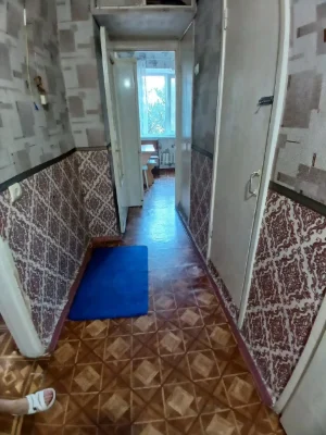 For Sale: 1-bedroom apartment on the 2nd and 10th floors of a house. 14000
