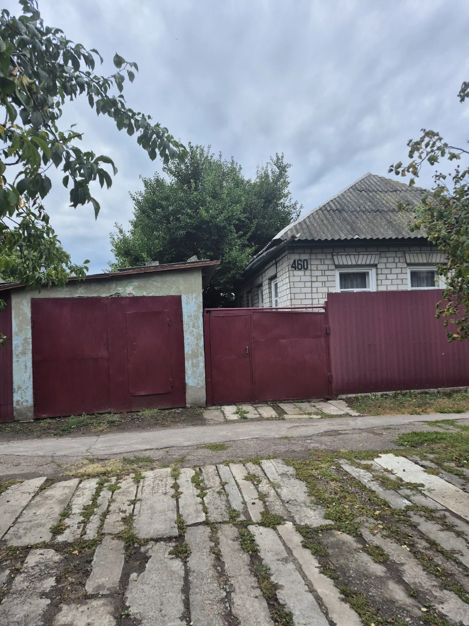 Продається 1/2 будинку по вул. Надпільна -Чехова