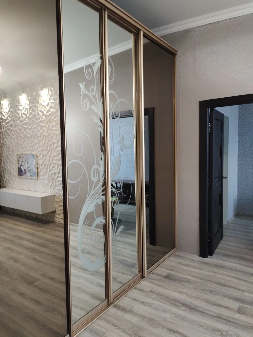 For Sale: Bright 2-Room Apartment on Chupryn Street