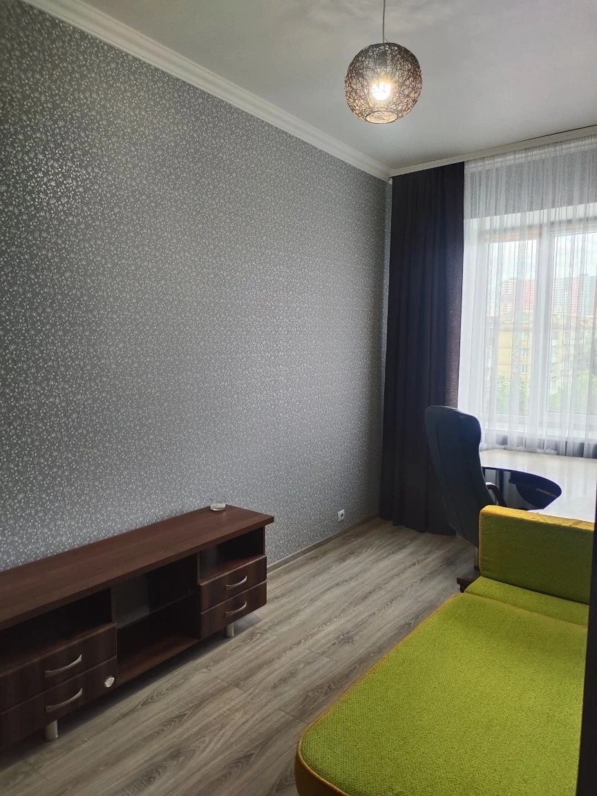 For Sale: Bright 2-Room Apartment on Chupryn Street