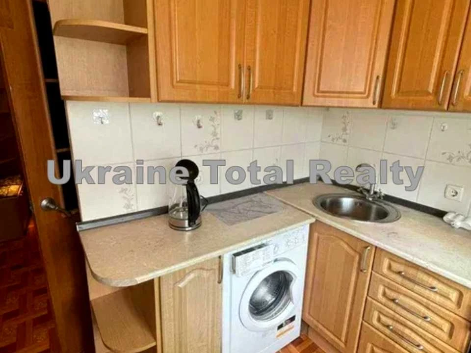 Apartment. Березняківська вул.