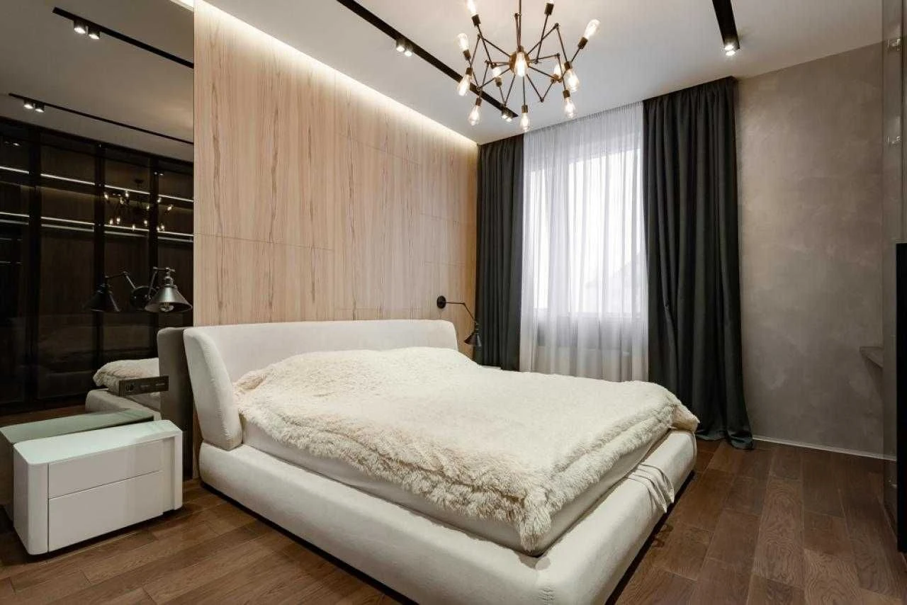 Spacious designer apartment in Prestige Hall