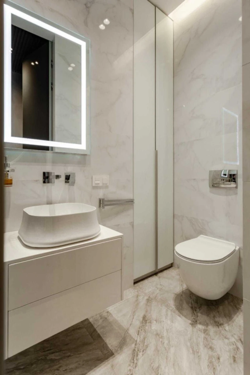 Spacious designer apartment in Prestige Hall