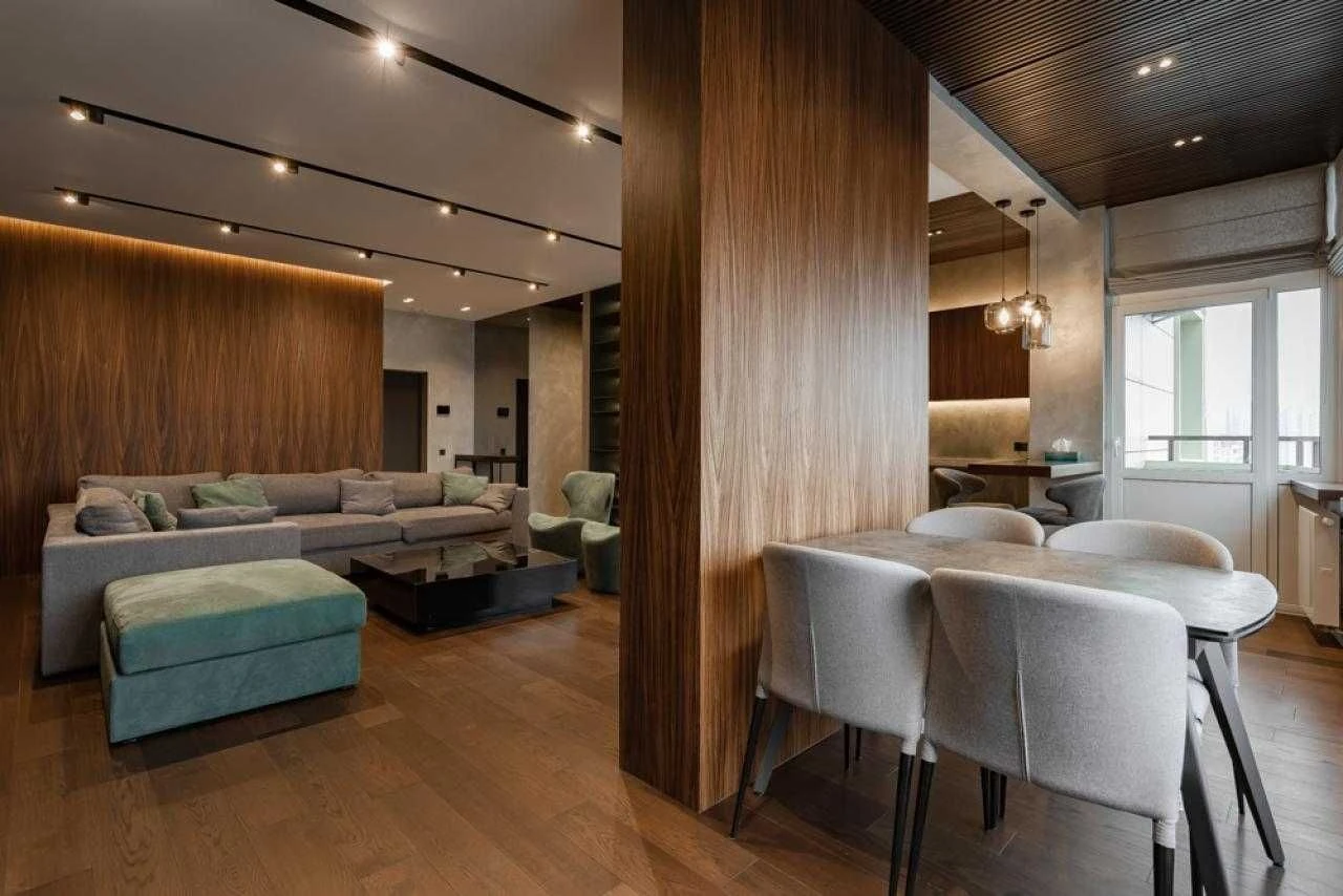 Spacious designer apartment in Prestige Hall