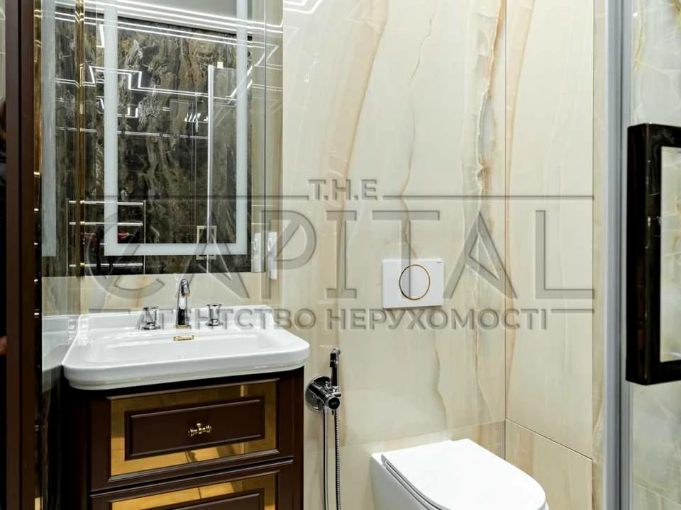 Apartment. Business Street, Kyiv