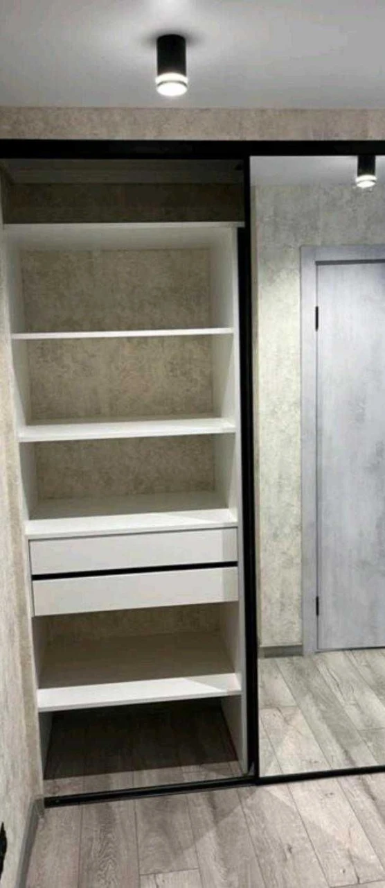 One-bedroom apartment near metro 23 August.