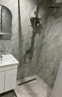 One-bedroom apartment near metro 23 August.