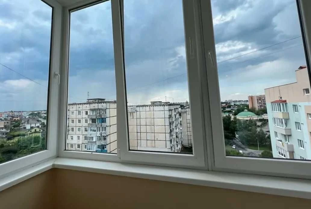 Пропонується світла, затишна та комфортна 3-кімнатна квартира