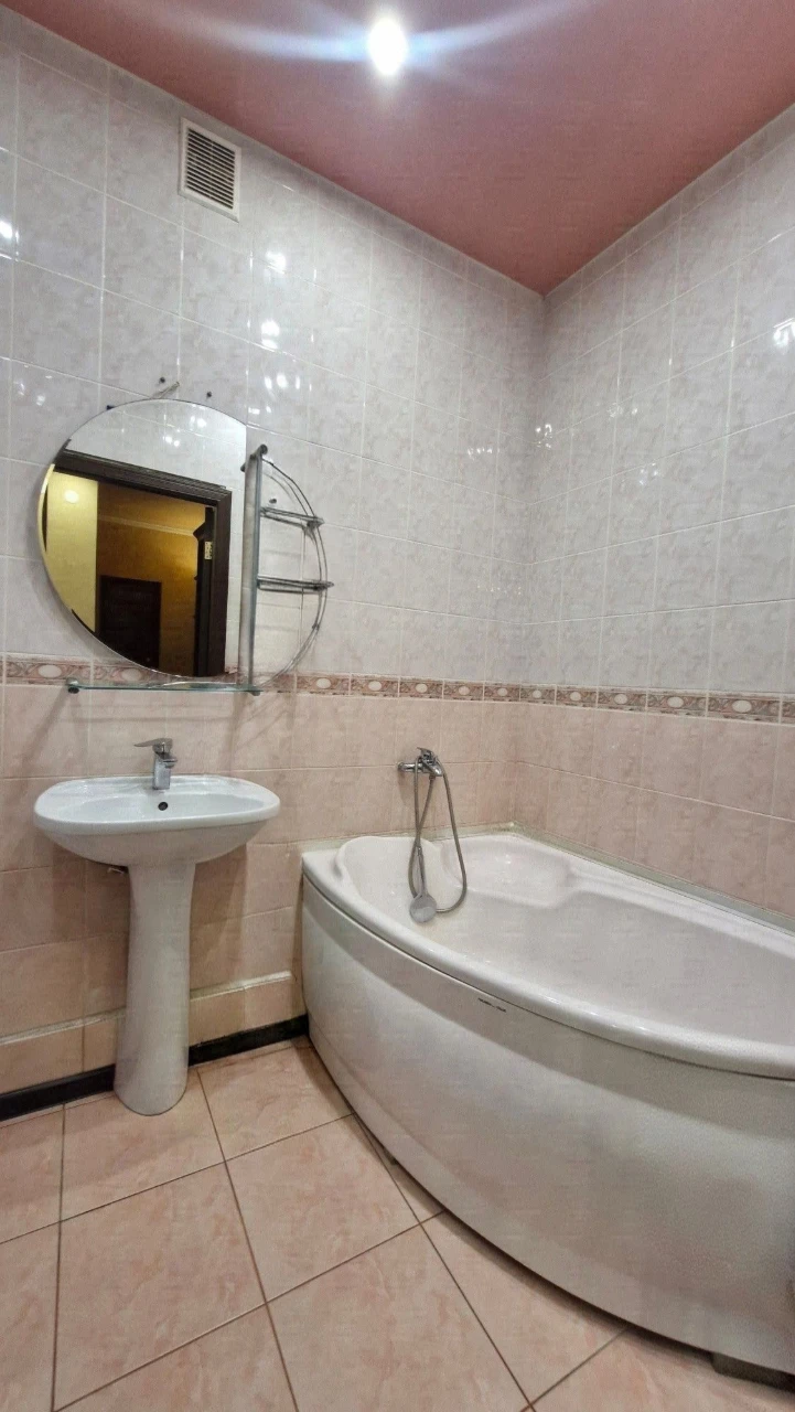 Продаж Евродвішки в Центрі міста