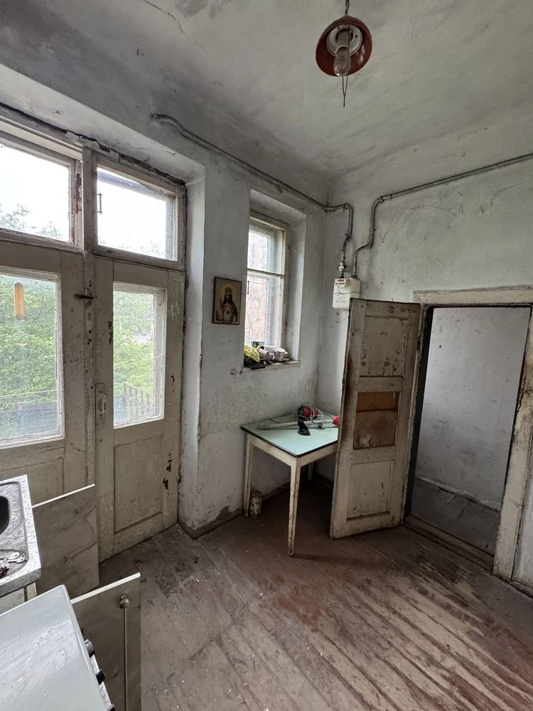 Room with Kitchen (Renovated)