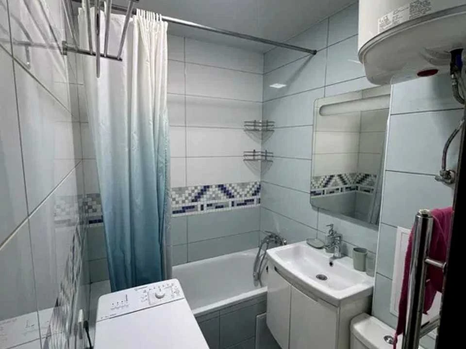 Квартира. Київ, Любомира Гузара просп.