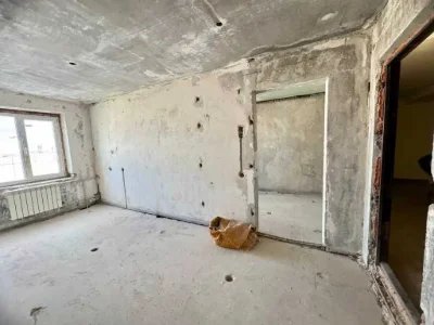 For Sale 2 Room Victory 1. Victory