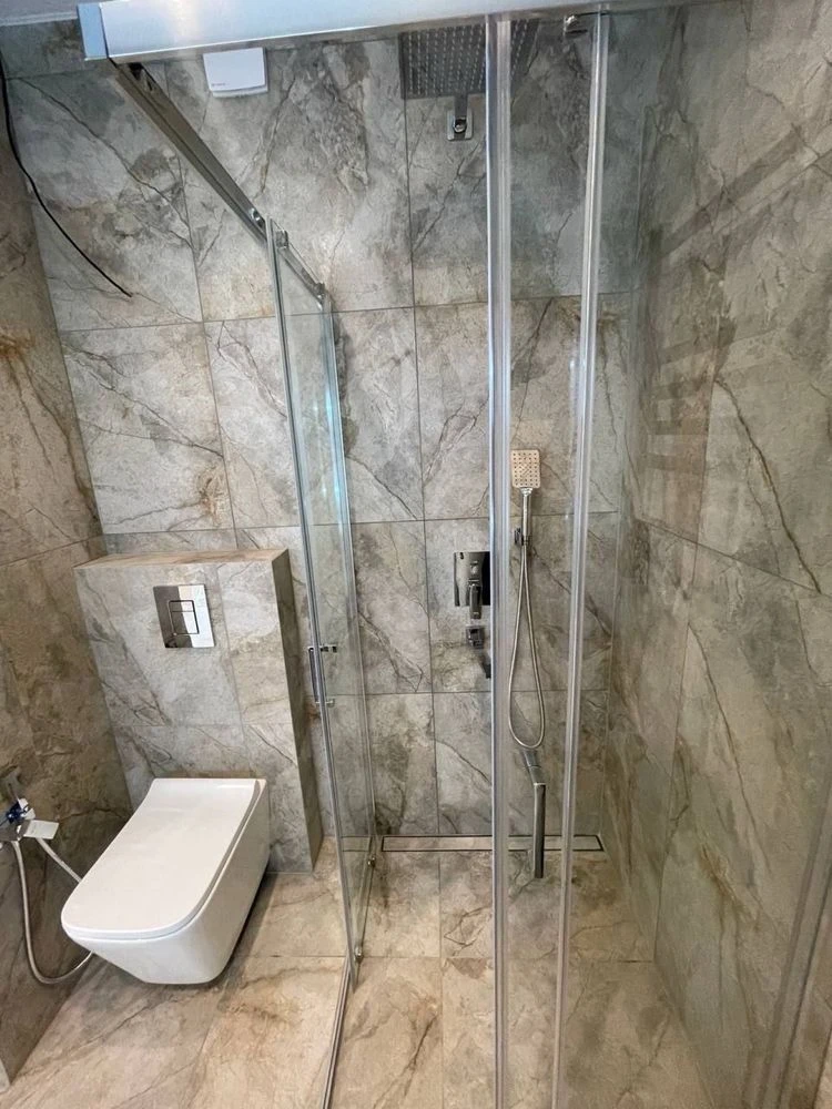 For Sale Apartment (42 sq m) in the "Shaslyvyi" residential complex, "Dafi" shopping center
