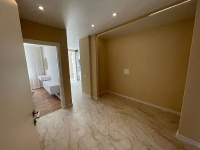 For Sale Apartment (42 sq m) in the "Shaslyvyi" residential complex, "Dafi" shopping center