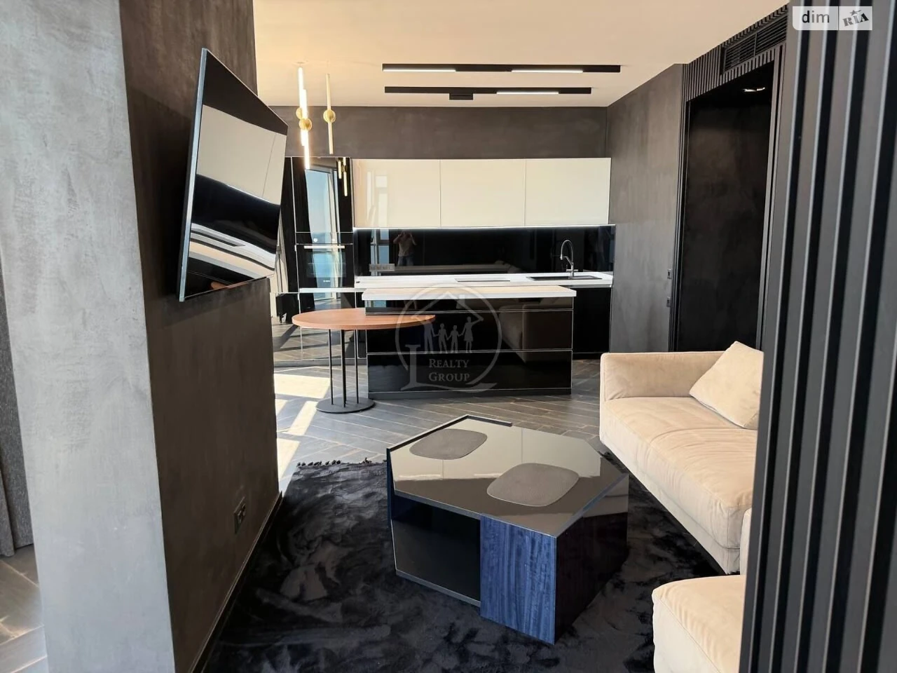 Long-Term Rental Apartment Arcadia