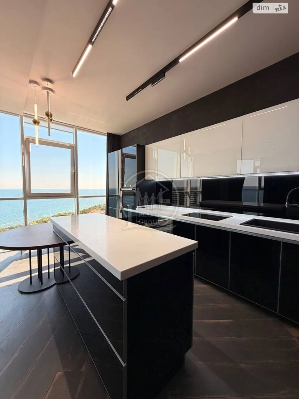 Long-Term Rental Apartment Arcadia
