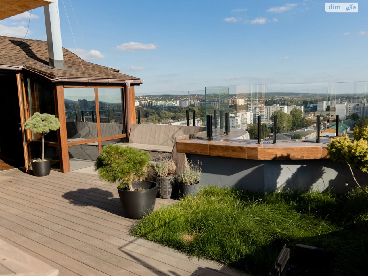 Apartment for Sale: Center