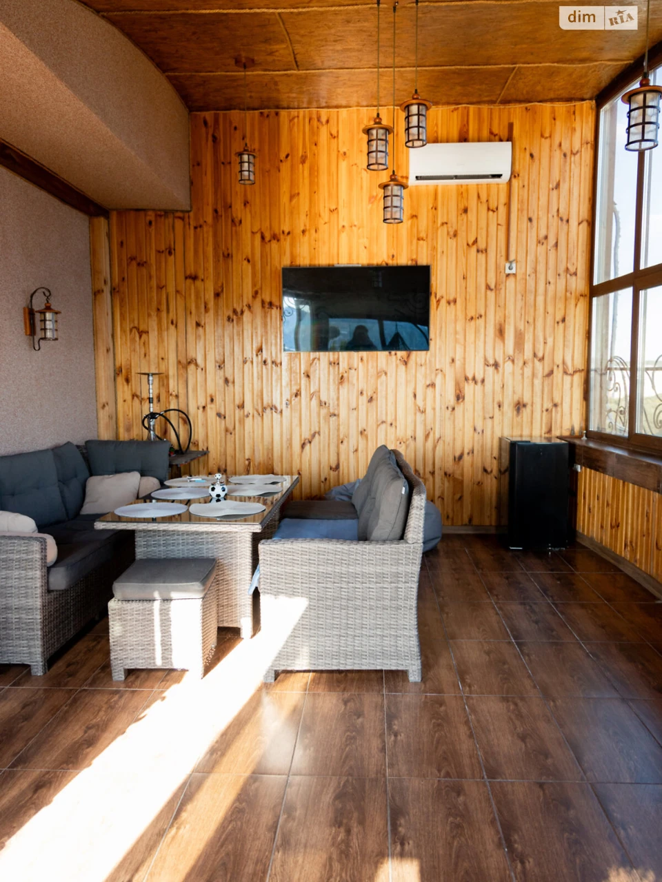 Apartment for Sale: Center