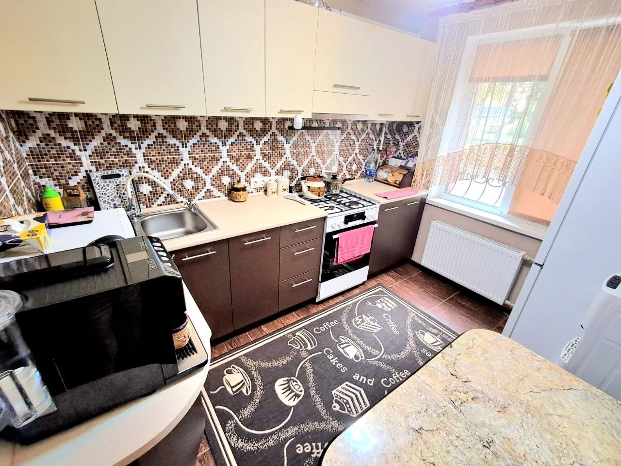 Sale of a beautiful 3-room apartment with renovation. Furniture+appliances!