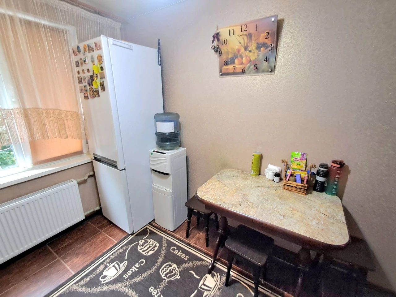 Sale of a beautiful 3-room apartment with renovation. Furniture+appliances!