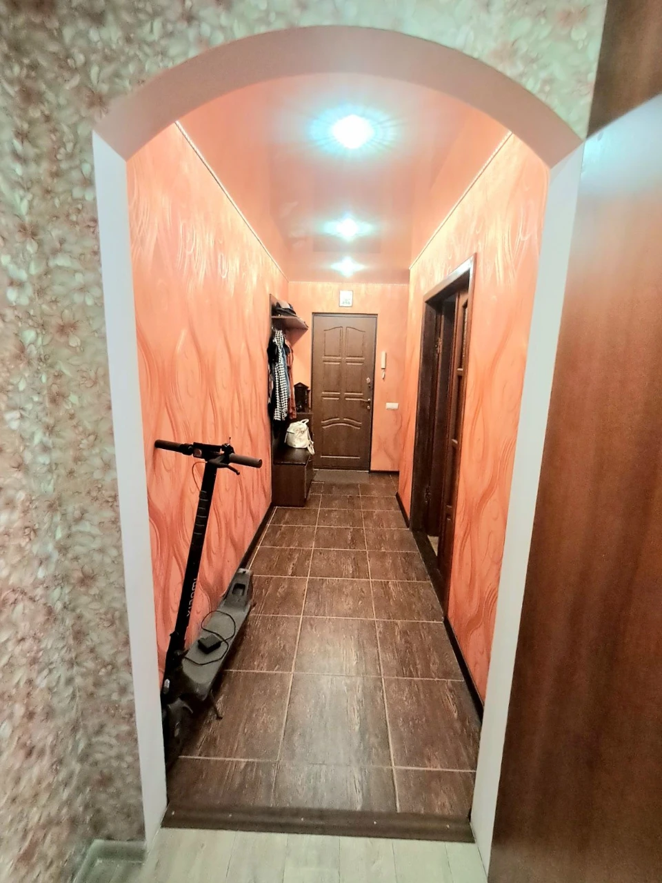 Sale of a beautiful 3-room apartment with renovation. Furniture+appliances!