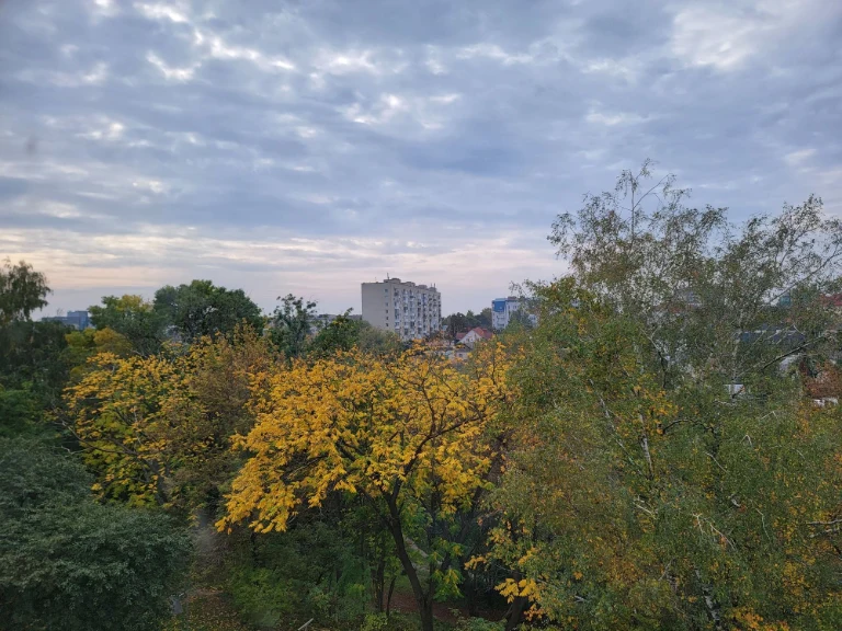 Продається 2-кімнатна квартира в центрі