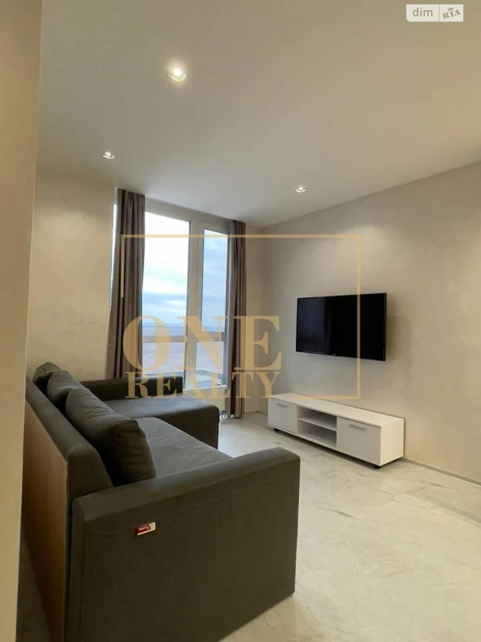 Long-Term Rental Apartment Podilsky
