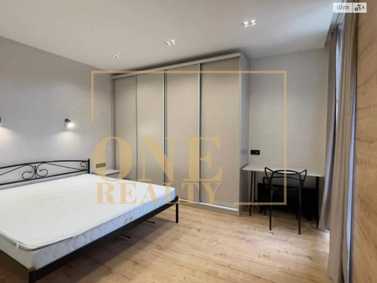Long-Term Rental Apartment Podilsky