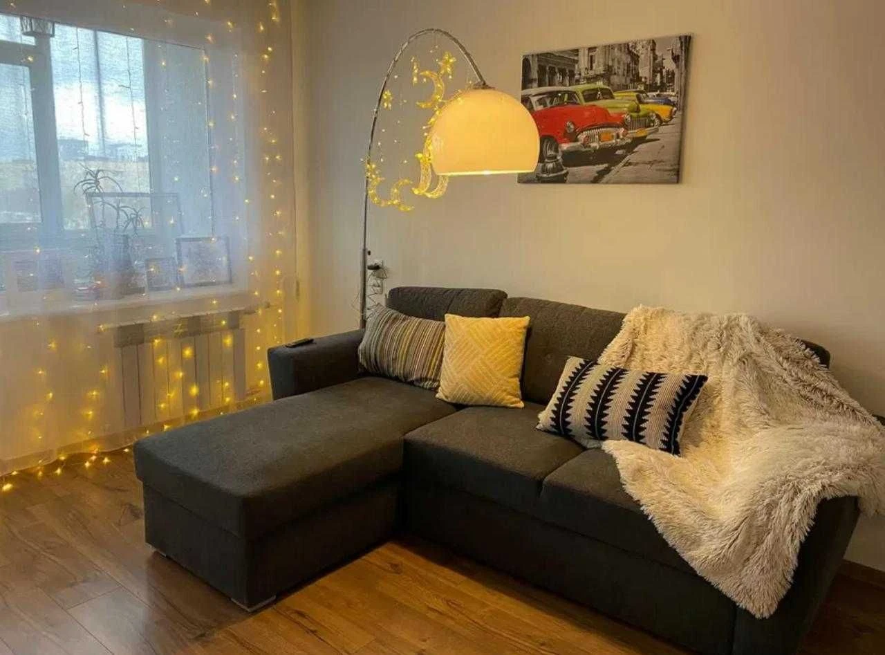 Sale of a 3-bedroom apartment on Naukova Street