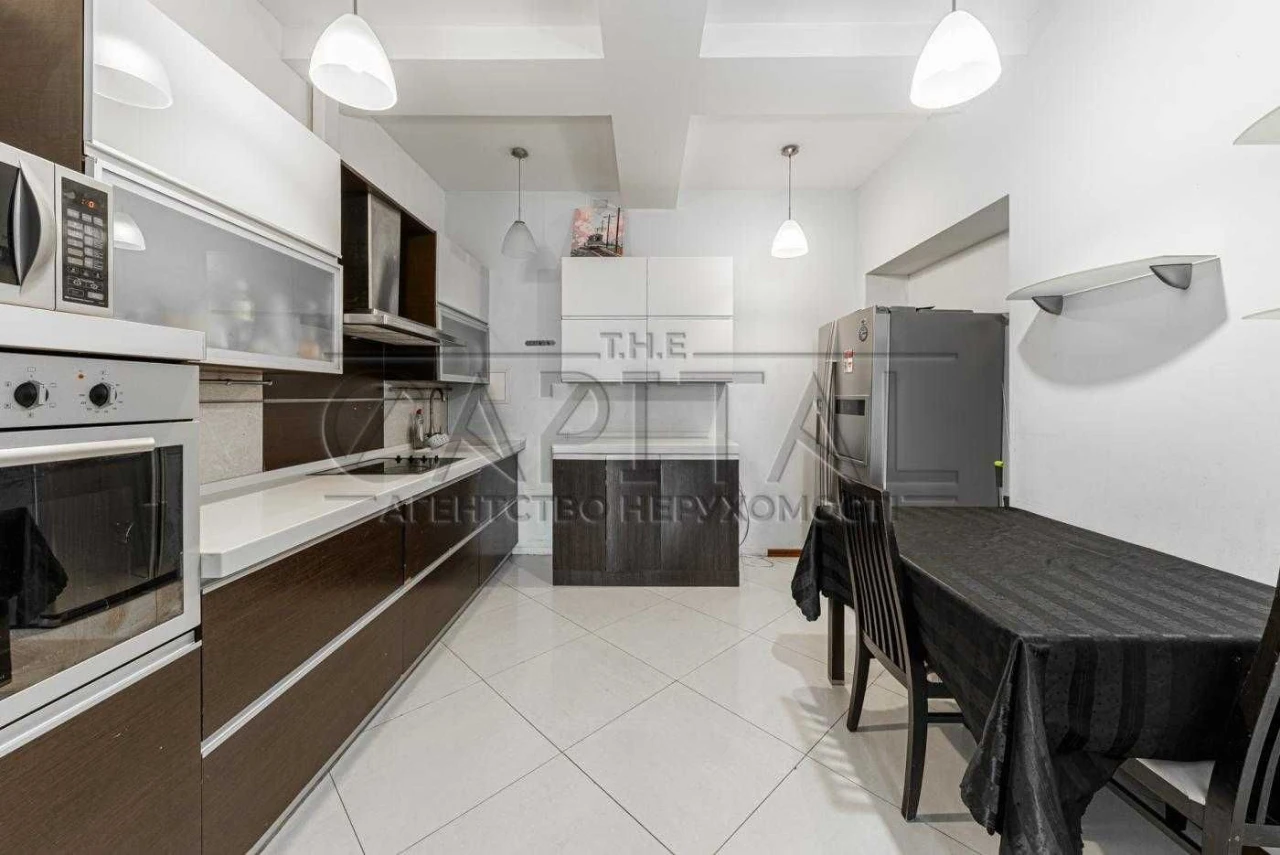 Продаж 3-кімнатної квартири 120 м² у ЖК Botanic Tower | вул.