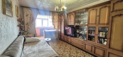 Sale. 1-bedroom apartment. Troyeshchina. O.Ekster 12. Being renovated.
