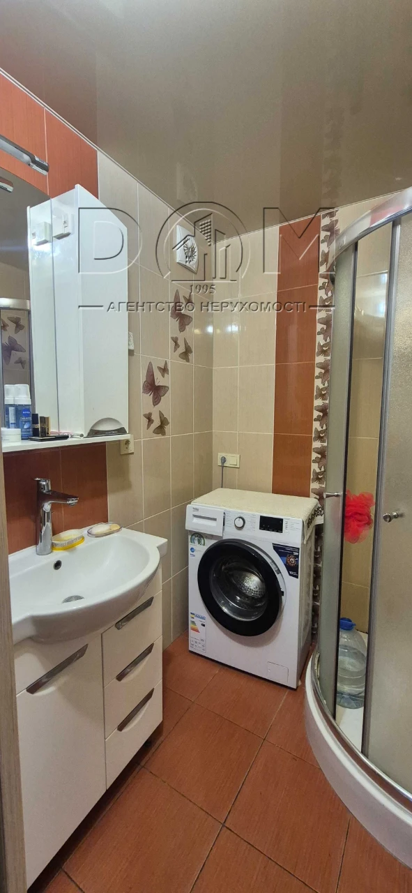 Sale. 1-bedroom apartment. Troyeshchina. O.Ekster 12. Being renovated.