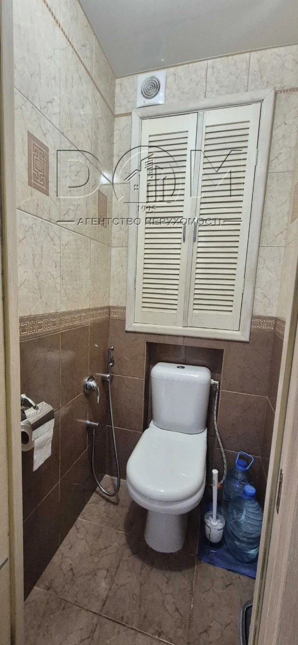 Sale. 1-bedroom apartment. Troyeshchina. O.Ekster 12. Being renovated.