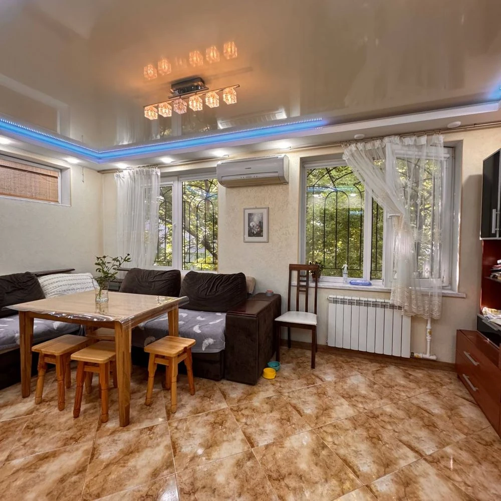 For Sale: 2-bedroom apartment in Cheremushki - Heroes Street