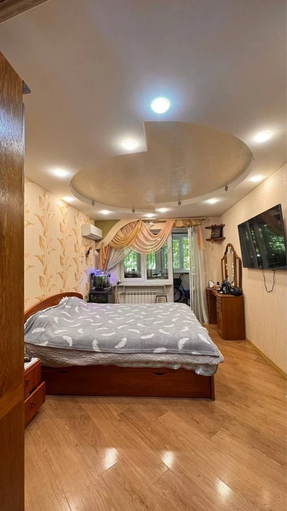 For Sale: 2-bedroom apartment in Cheremushki - Heroes Street