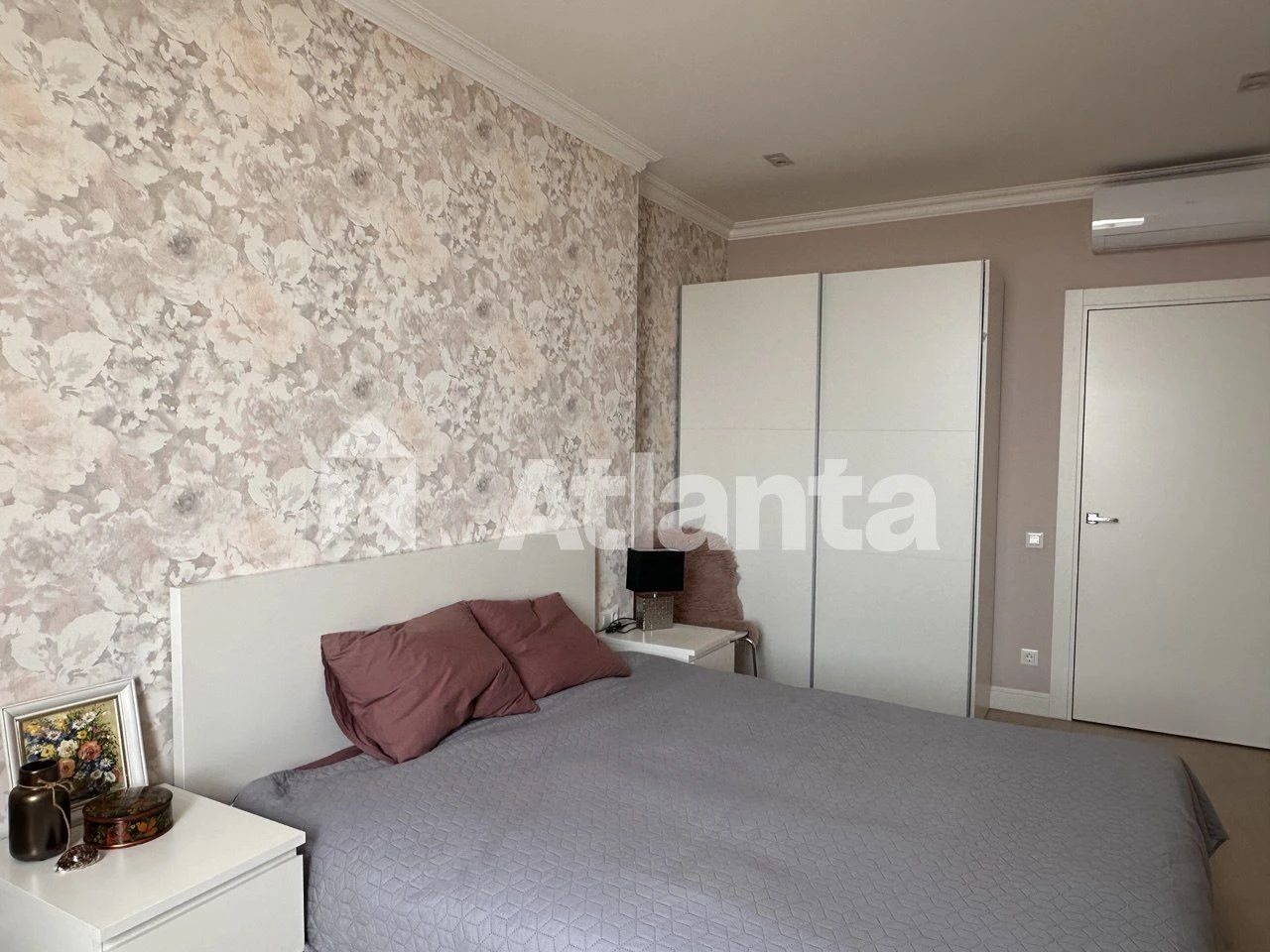 2 room apartment in new brick residential complex Balkovsky, designer