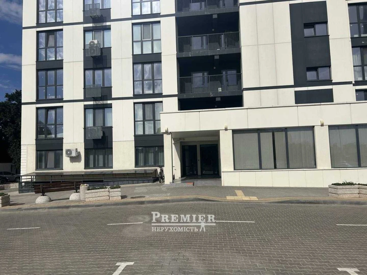 Spacious one-bedroom apartment for sale in